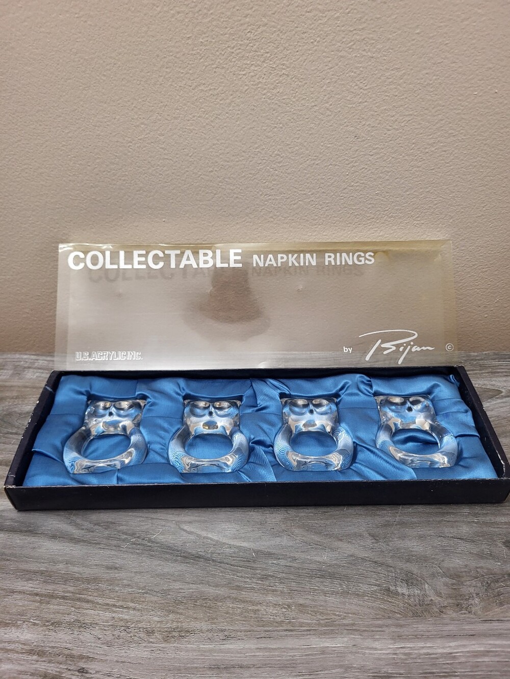 Vintage Bijan Owl Napkin Rings Clear Acrylic Lucite Set Of 4
